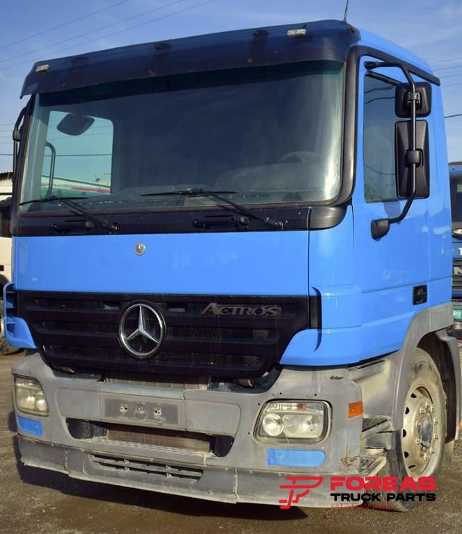MERCEDES-BENZ ACTROS MP2 MEDIUM - Cabină pentru Camion: Foto 3 MERCEDES-BENZ ACTROS MP2 MEDIUM - Cabină pentru Camion: Foto 3
