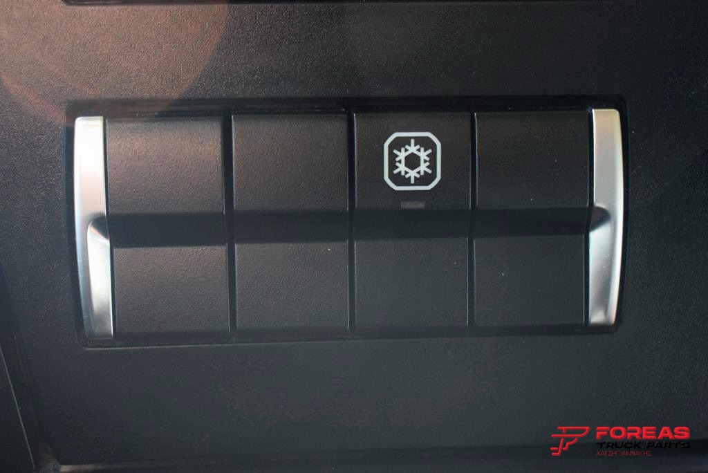 Cabină pentru Camion MERCEDES-BENZ ACTROS MP4 GIGA SPACE: Foto 22
