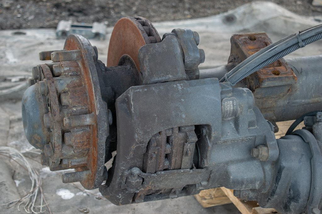 MERCEDES-BENZ ATEGO - 6HOLE - DRIVER - Etrier de frână pentru Camion: Foto 1 MERCEDES-BENZ ATEGO - 6HOLE - DRIVER - Etrier de frână pentru Camion: Foto 1