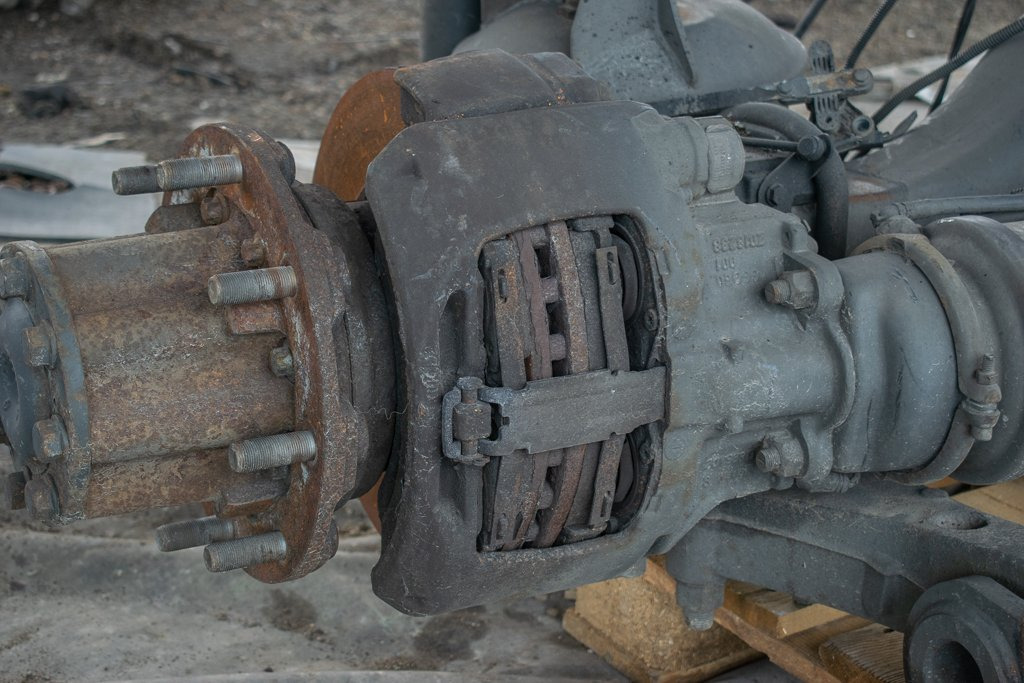 MERCEDES-BENZ ATEGO 8 HOLE - DRIVER - Etrier de frână pentru Camion: Foto 1 MERCEDES-BENZ ATEGO 8 HOLE - DRIVER - Etrier de frână pentru Camion: Foto 1