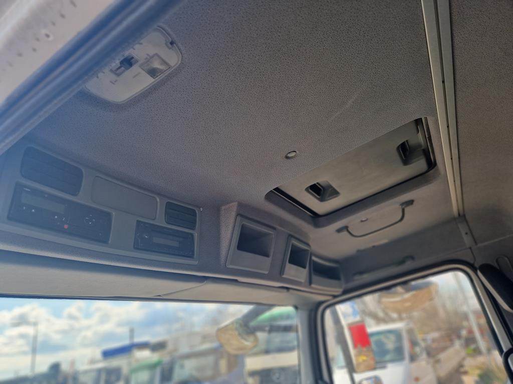 MERCEDES-BENZ ATEGO 816 - Camion cu prelată: Foto 4 MERCEDES-BENZ ATEGO 816 - Camion cu prelată: Foto 4