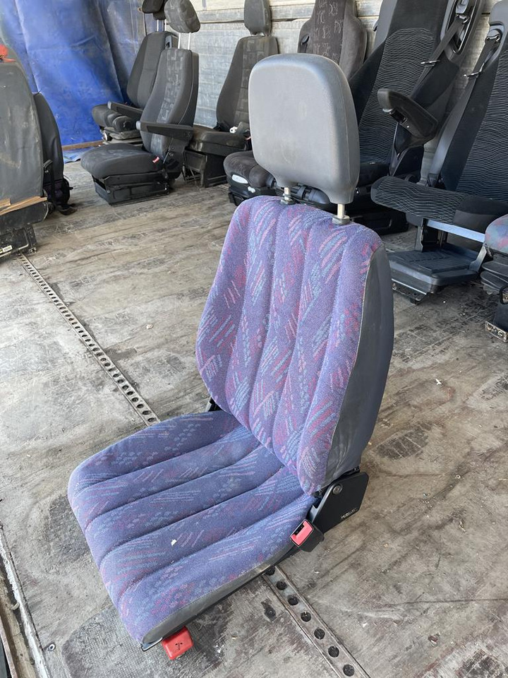 MERCEDES-BENZ ATEGO - Scaun pentru Camion: Foto 3 MERCEDES-BENZ ATEGO - Scaun pentru Camion: Foto 3