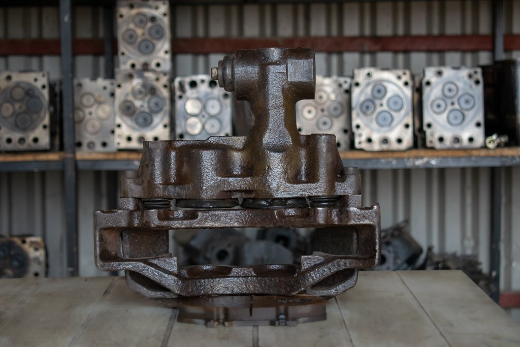 MERCEDES-BENZ VARIO FOR DIFFERENTIAL - RIGHT - Etrier de frână pentru Camion: Foto 2 MERCEDES-BENZ VARIO FOR DIFFERENTIAL - RIGHT - Etrier de frână pentru Camion: Foto 2