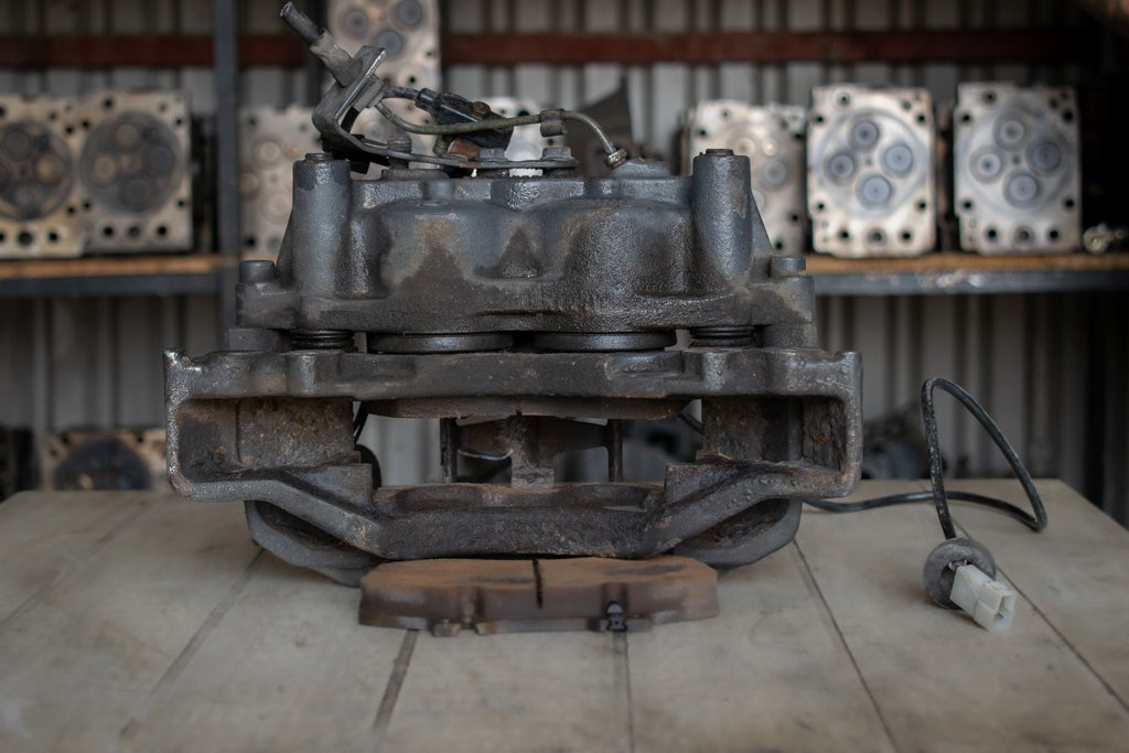 MERCEDES-BENZ VARIO FRONT RIGHT - PASSENGER - Etrier de frână pentru Camion: Foto 2 MERCEDES-BENZ VARIO FRONT RIGHT - PASSENGER - Etrier de frână pentru Camion: Foto 2