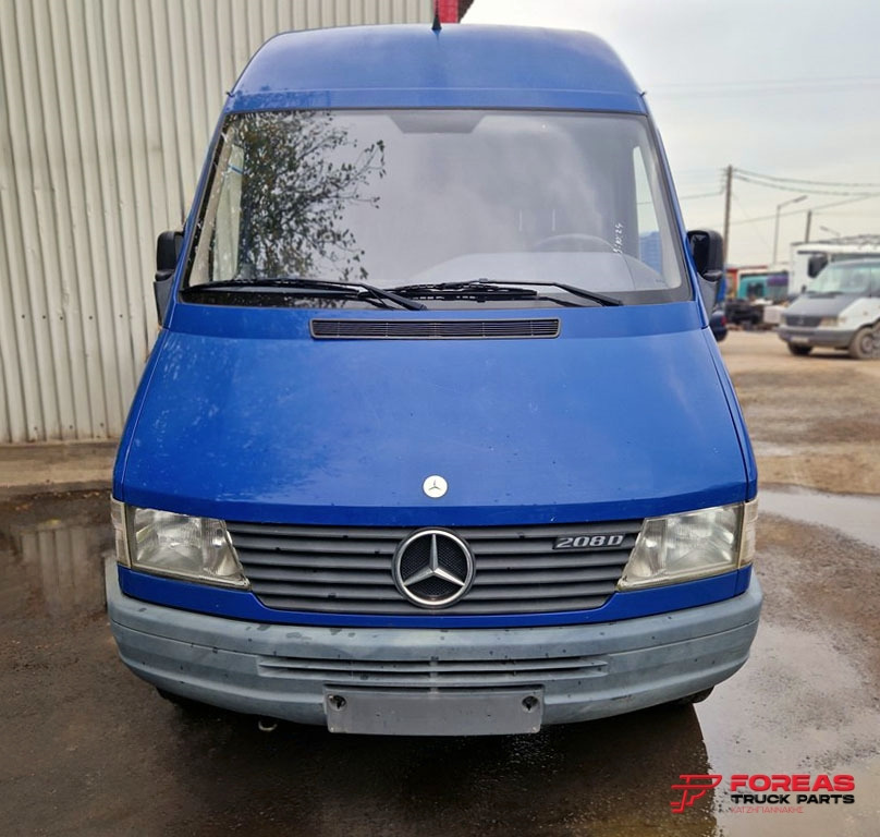 MERCEDES SPRINTER OM601 - Cabină pentru Autoutilitară: Foto 2 MERCEDES SPRINTER OM601 - Cabină pentru Autoutilitară: Foto 2