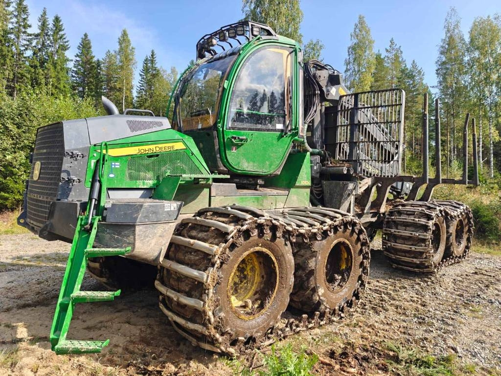 John Deere 1010 G - Forwarder: Foto 1 John Deere 1010 G - Forwarder: Foto 1