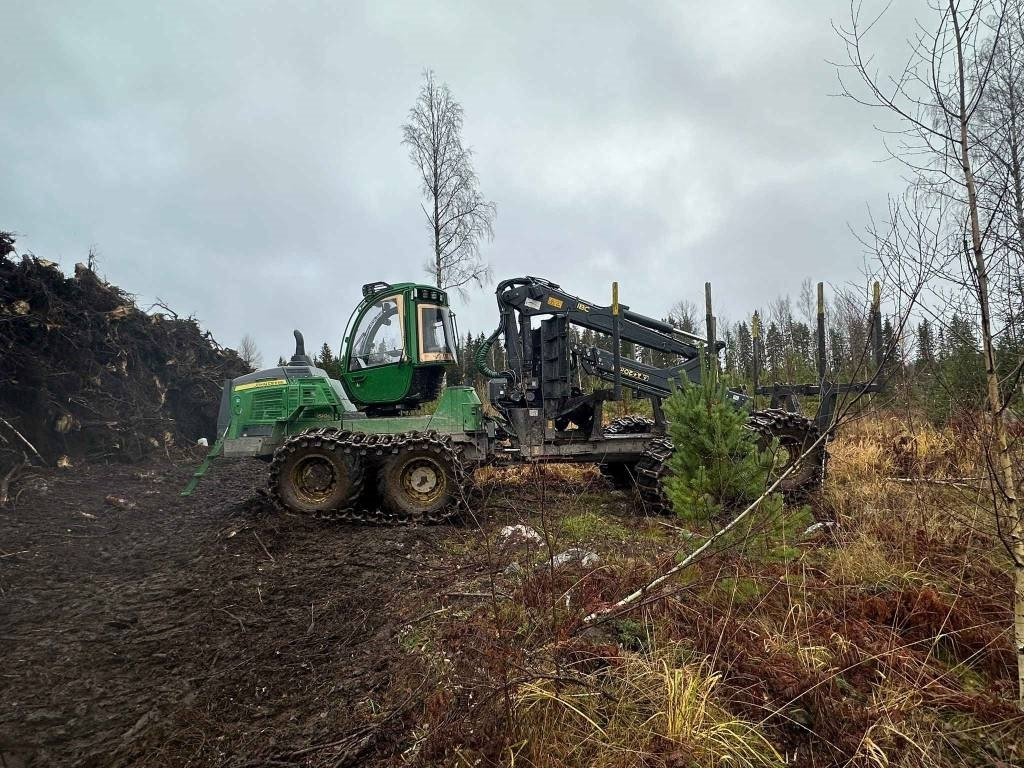 John Deere 1510 G - Forwarder: Foto 4 John Deere 1510 G - Forwarder: Foto 4