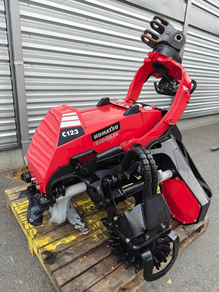 Komatsu C 123 - Capul procesor: Foto 1 Komatsu C 123 - Capul procesor: Foto 1