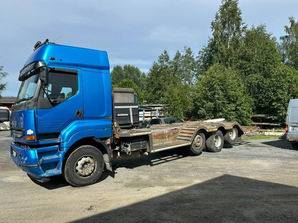 Sisu E11 - Camion forestier: Foto 1 Sisu E11 - Camion forestier: Foto 1