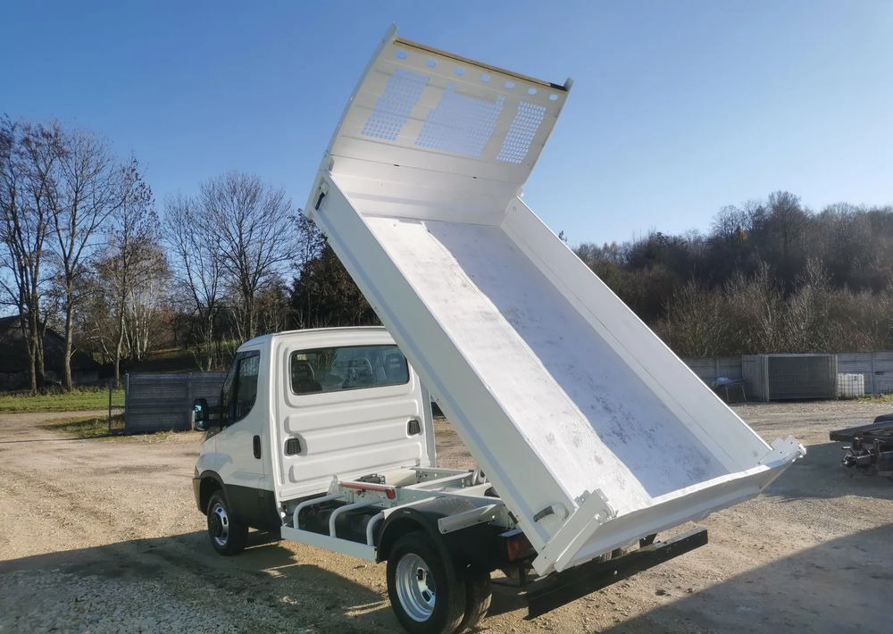 Iveco Daily 3.0-150KM Wywrotka blizniak 35-150 Niski przebieg kiper do 3,5t - Autoutilitară basculantă: Foto 5 Iveco Daily 3.0-150KM Wywrotka blizniak 35-150 Niski przebieg kiper do 3,5t - Autoutilitară basculantă: Foto 5