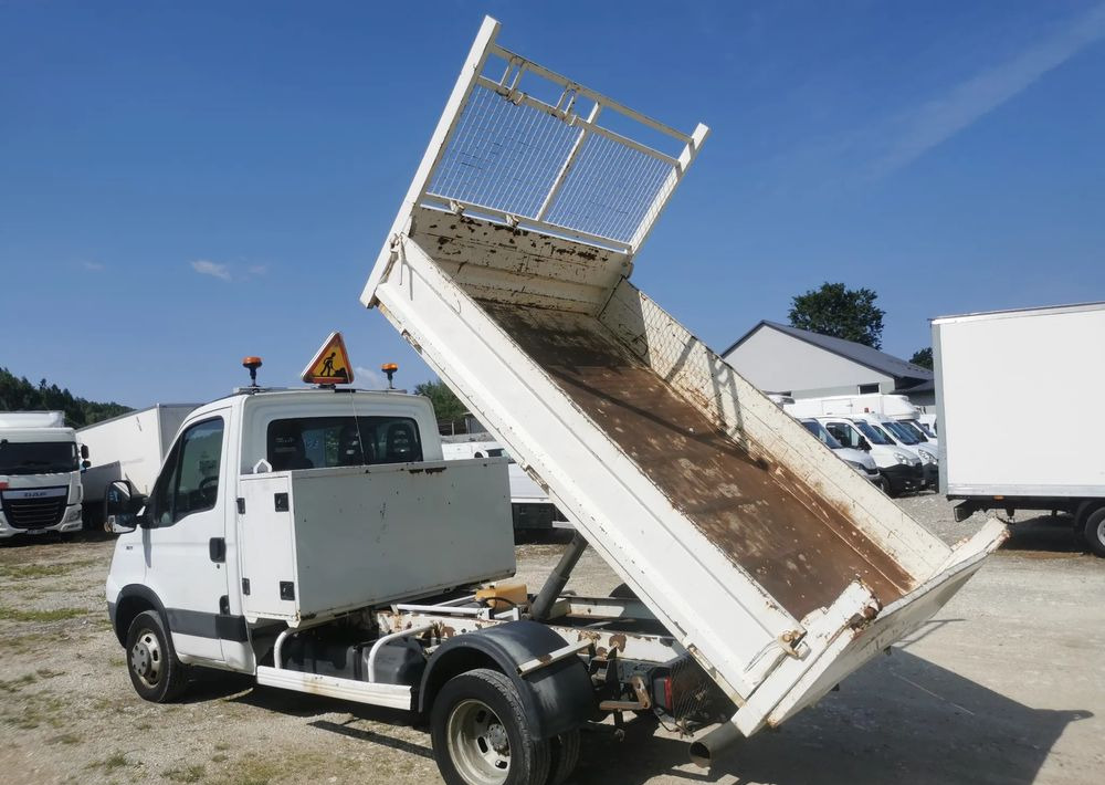 Iveco Daily 35C11 Kiper wywrotka Hak Bliźniak sprowadzony - Autoutilitară basculantă: Foto 5 Iveco Daily 35C11 Kiper wywrotka Hak Bliźniak sprowadzony - Autoutilitară basculantă: Foto 5