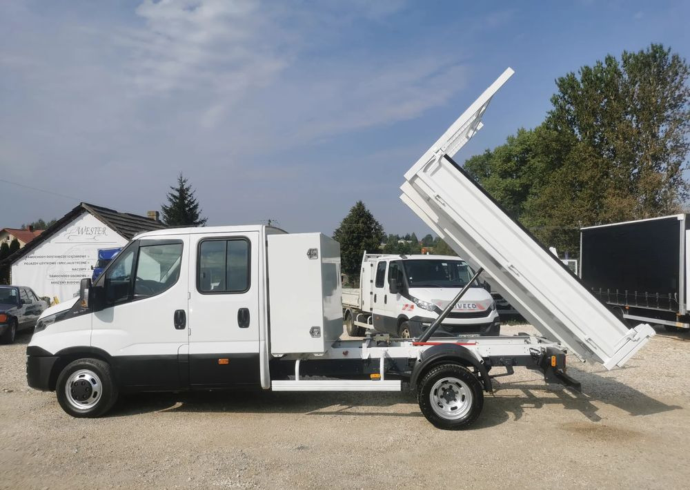 Iveco Daily 35C13 Brygadówka Klima 35-130 wywrotka kiper doka Dubel - Autoutilitară basculantă: Foto 4 Iveco Daily 35C13 Brygadówka Klima 35-130 wywrotka kiper doka Dubel - Autoutilitară basculantă: Foto 4