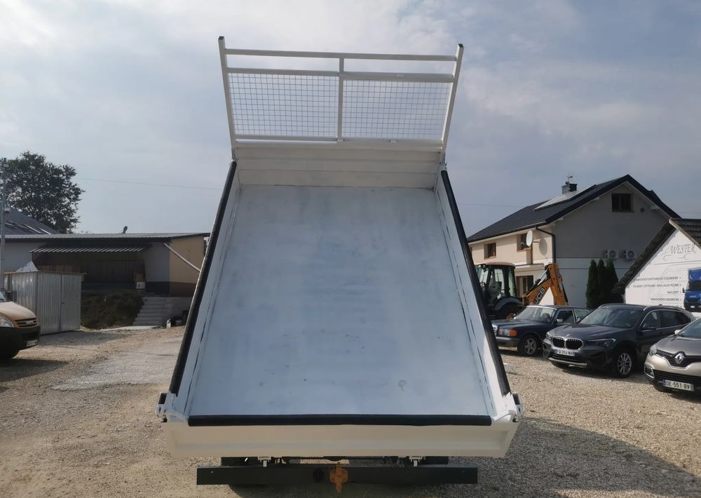 Iveco Daily 35C13 Brygadówka Klima 35-130 wywrotka kiper doka Dubel - Autoutilitară basculantă: Foto 5 Iveco Daily 35C13 Brygadówka Klima 35-130 wywrotka kiper doka Dubel - Autoutilitară basculantă: Foto 5