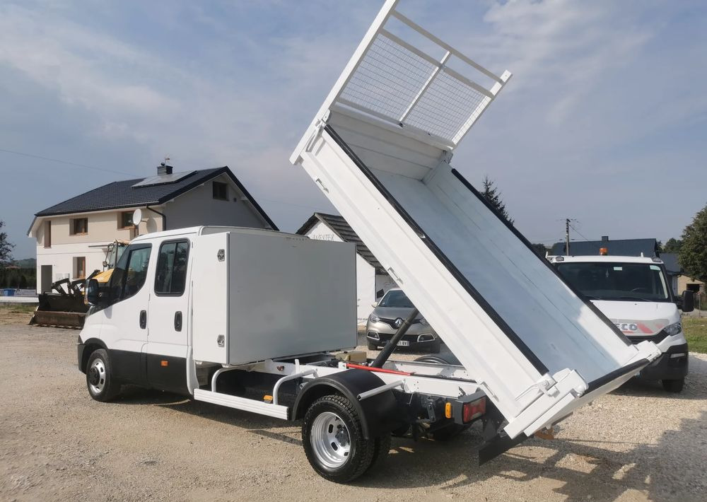 Iveco Daily 35C13 Brygadówka Klima 35-130 wywrotka kiper doka Dubel - Autoutilitară basculantă: Foto 4 Iveco Daily 35C13 Brygadówka Klima 35-130 wywrotka kiper doka Dubel - Autoutilitară basculantă: Foto 4