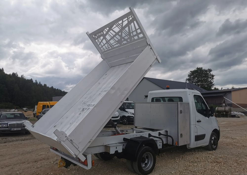 Renault Master Kiper wywrotka 2.3-145KM Hak Bliźniak klimatyzacja Kamera cofania - Autoutilitară basculantă: Foto 4 Renault Master Kiper wywrotka 2.3-145KM Hak Bliźniak klimatyzacja Kamera cofania - Autoutilitară basculantă: Foto 4