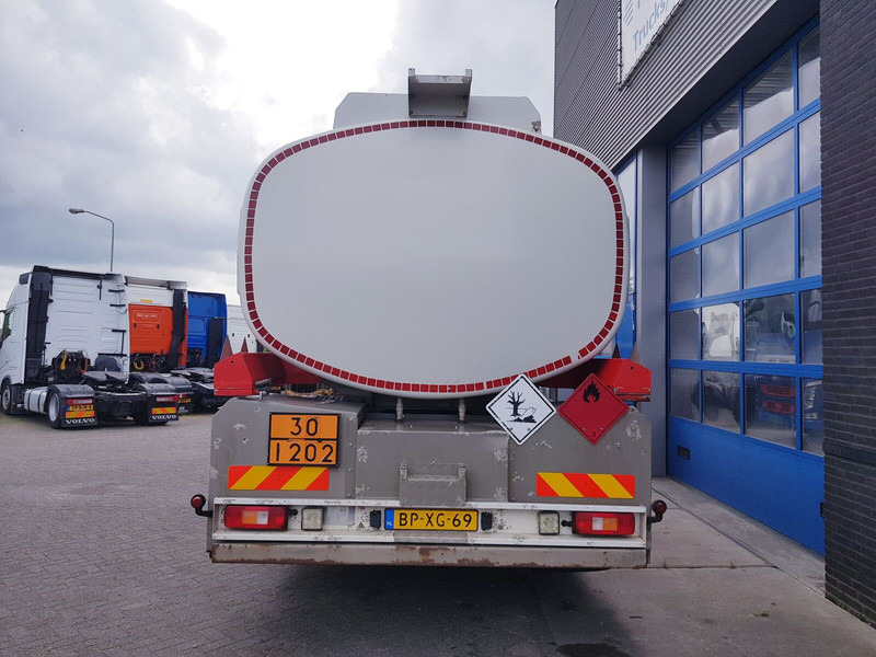 Volvo FM 9.340 Fuel 21.400 Liter 3 Comp Euro 3 - Camion cisternă: Foto 5 Volvo FM 9.340 Fuel 21.400 Liter 3 Comp Euro 3 - Camion cisternă: Foto 5