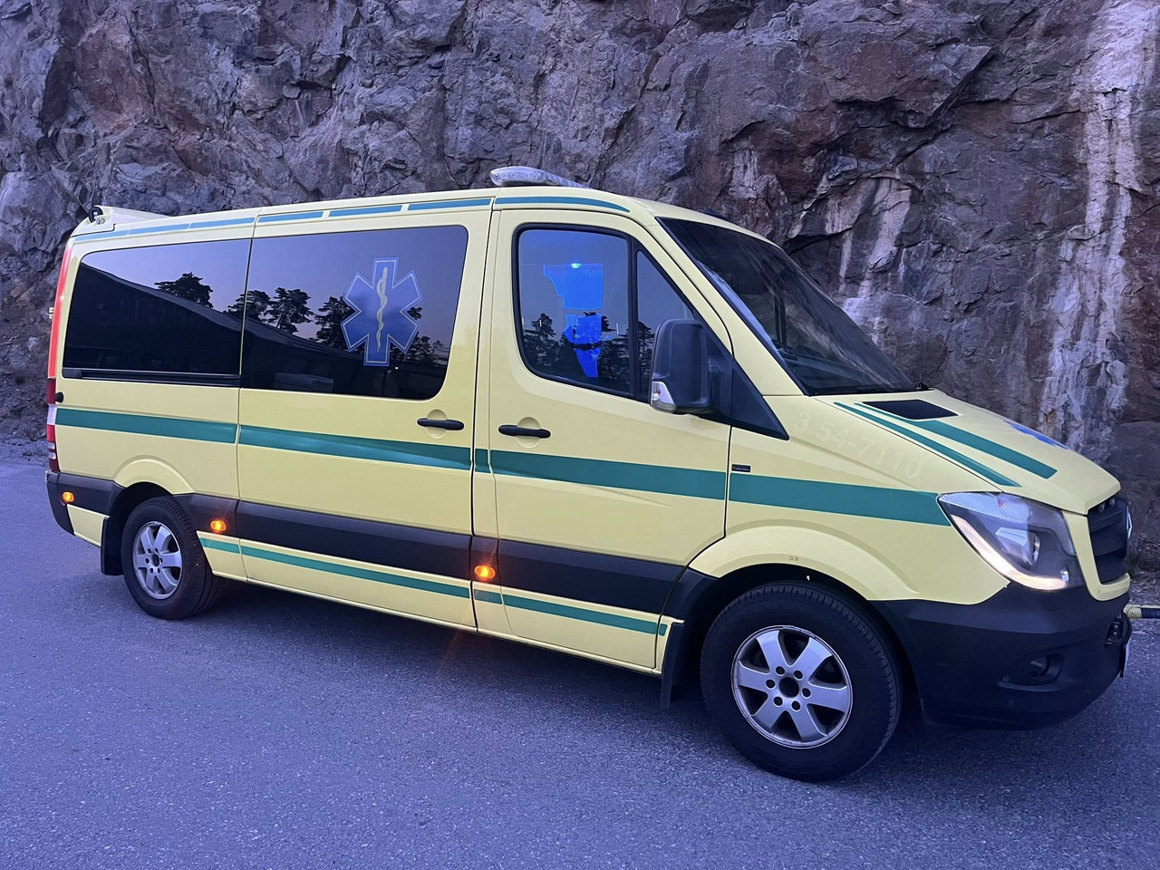 Mercedes-Benz Sprinter 316 - 2 stretcher AMBULANCE - RESERERAD !! - Ambulanță: Foto 2 Mercedes-Benz Sprinter 316 - 2 stretcher AMBULANCE - RESERERAD !! - Ambulanță: Foto 2