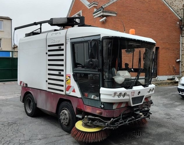 Ravo 540XL/545XL Kehrmaschine wie Citycat Cityfant Dulevo - Maşina comunala: Foto 2 Ravo 540XL/545XL Kehrmaschine wie Citycat Cityfant Dulevo - Maşina comunala: Foto 2