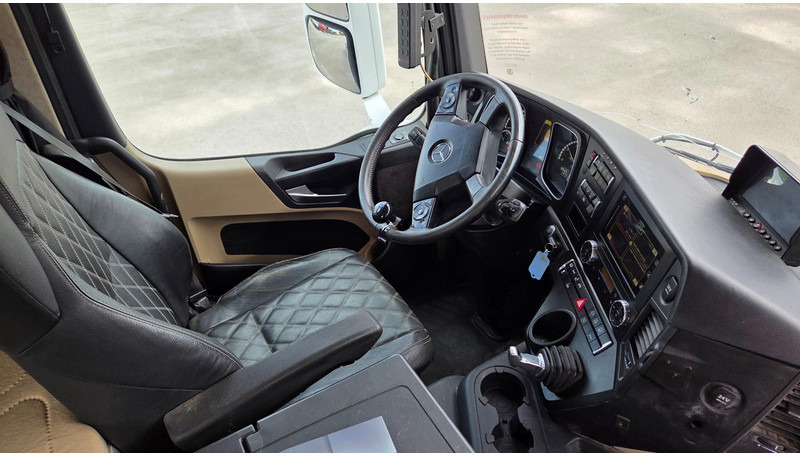 Camion cu cârlig Mercedes-Benz Actros 2543 6X2*4: Foto 9