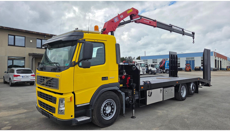 Volvo FM300 6X2*4 HMF 910 - Camion platformă, Camion cu macara: Foto 1 Volvo FM300 6X2*4 HMF 910 - Camion platformă, Camion cu macara: Foto 1