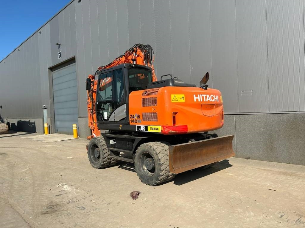 Hitachi ZX 140 W-5B - Excavator pe roţi: Foto 3 Hitachi ZX 140 W-5B - Excavator pe roţi: Foto 3