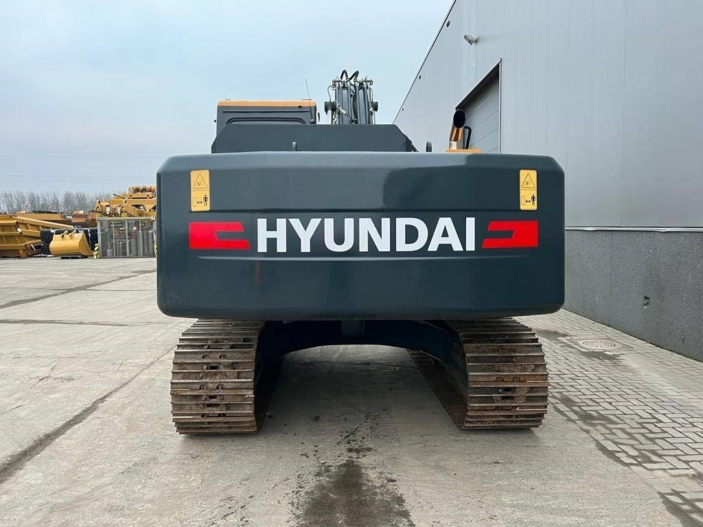 Hyundai R 210 - Excavator pe şenile: Foto 4 Hyundai R 210 - Excavator pe şenile: Foto 4