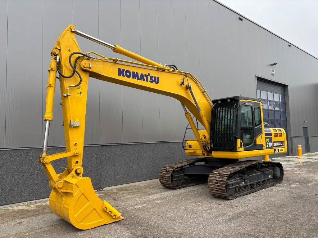 Komatsu PC 210-10M0 - Excavator pe şenile: Foto 2 Komatsu PC 210-10M0 - Excavator pe şenile: Foto 2