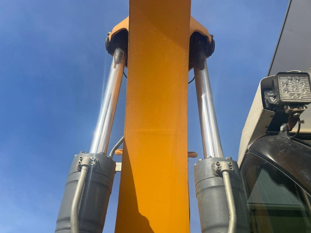 Excavator pe şenile Liebherr R 926 LC: Foto 23