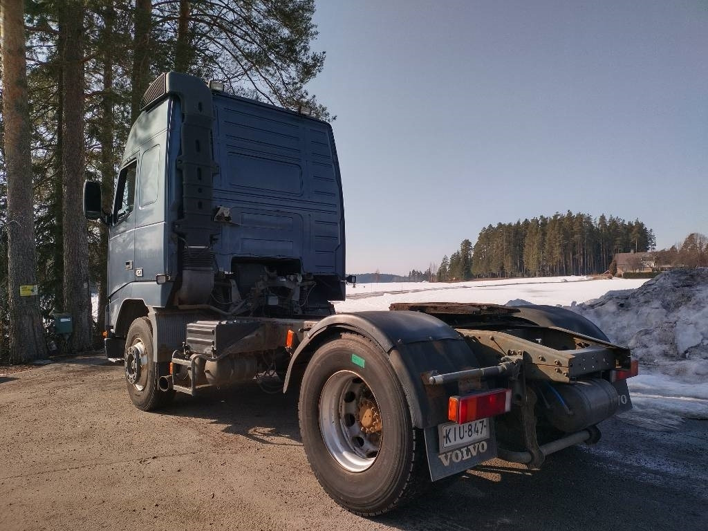 Volvo FH12 kanttilamppu veturi - Cap tractor: Foto 4 Volvo FH12 kanttilamppu veturi - Cap tractor: Foto 4