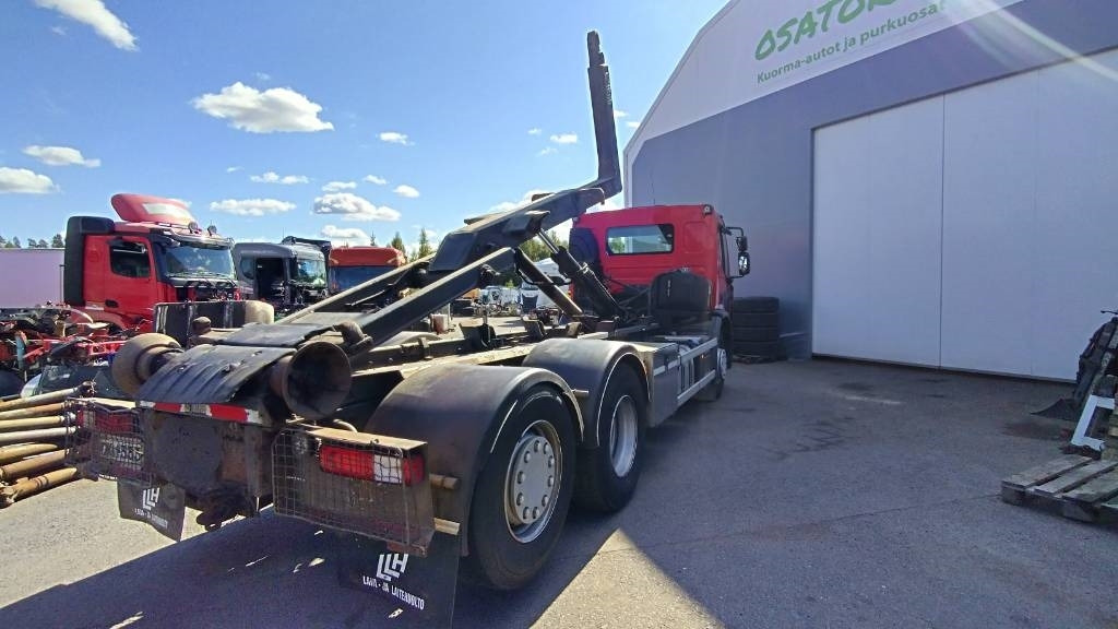 Renault Premium 380dxi 5,30m multilift koukkulaite - Camion cu cârlig: Foto 4 Renault Premium 380dxi 5,30m multilift koukkulaite - Camion cu cârlig: Foto 4