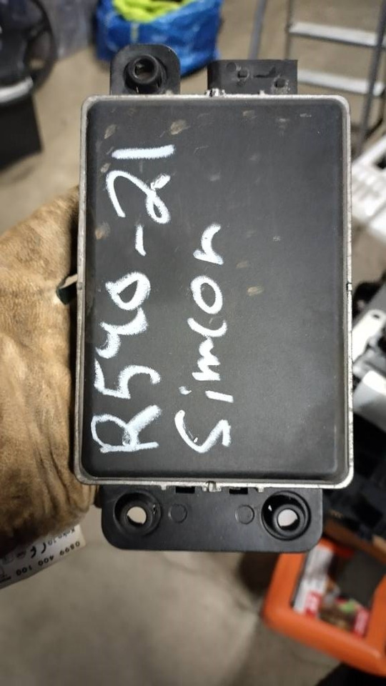 Scania Etäisyys tutka radar - Sistem electric pentru Camion: Foto 3 Scania Etäisyys tutka radar - Sistem electric pentru Camion: Foto 3