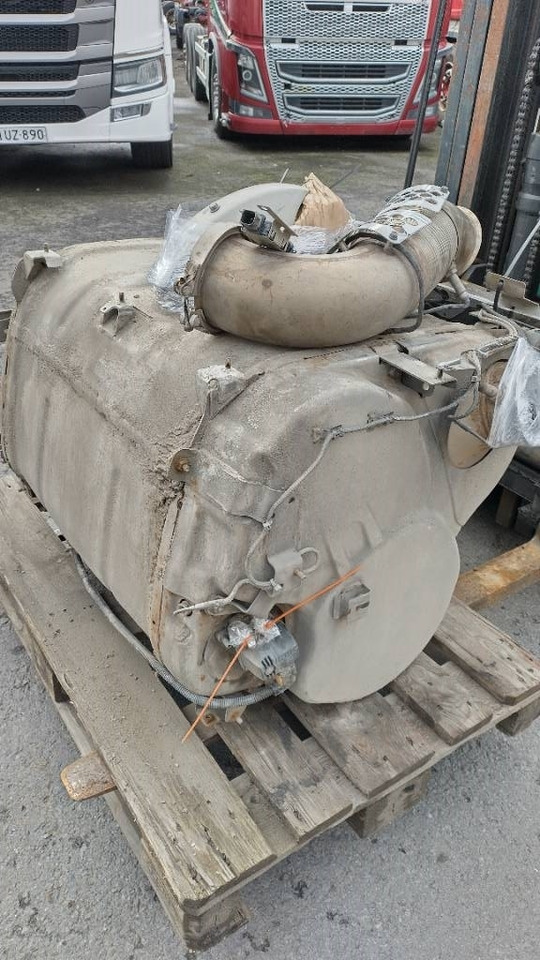 Scania NG580 pystyputki katalysaattori täydellinen pake - Motor pentru Camion: Foto 3 Scania NG580 pystyputki katalysaattori täydellinen pake - Motor pentru Camion: Foto 3