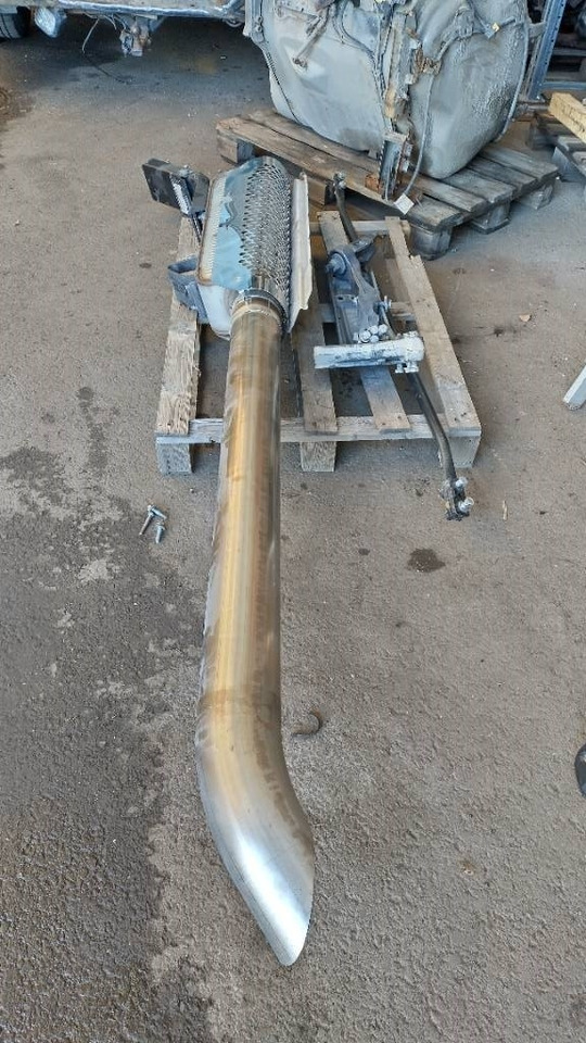 Scania NG580 pystyputki katalysaattori täydellinen pake - Motor pentru Camion: Foto 2 Scania NG580 pystyputki katalysaattori täydellinen pake - Motor pentru Camion: Foto 2