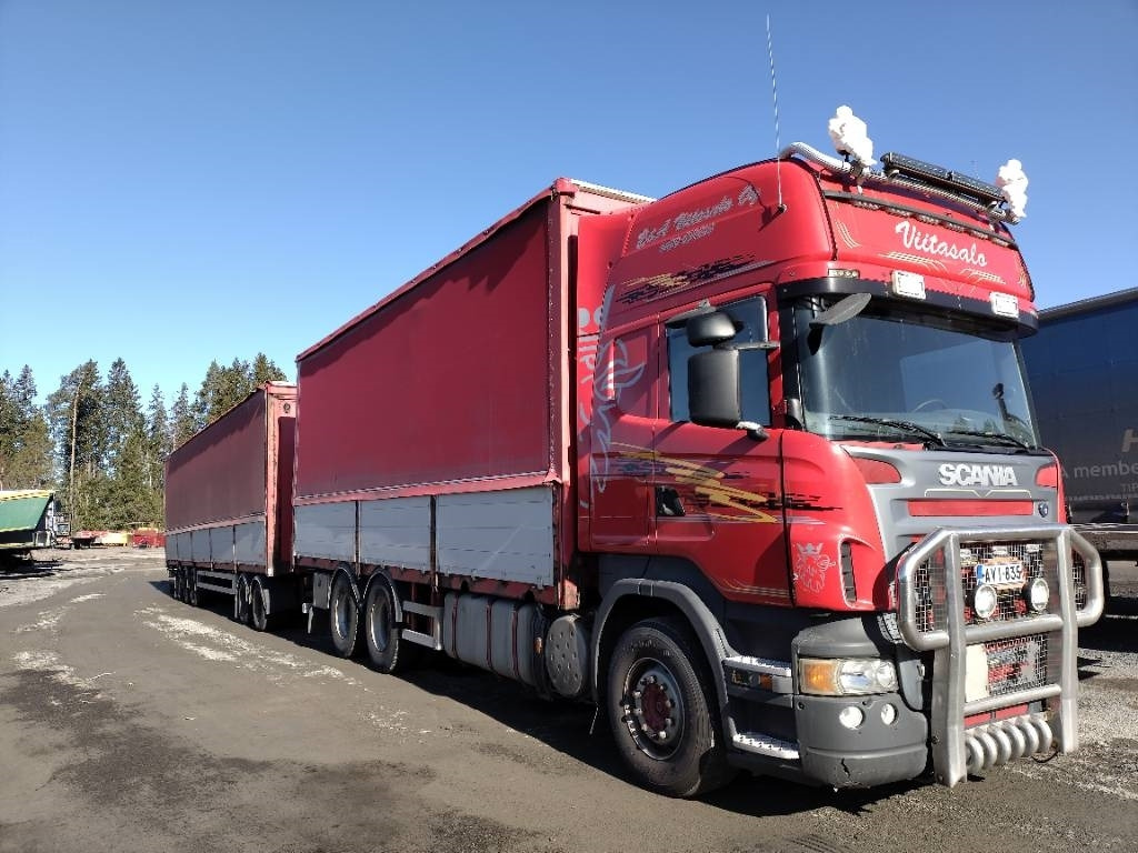 Scania Nousukapelli+Jyki kärry 3m sisäkork.liukukatot - Camion cu prelată: Foto 2 Scania Nousukapelli+Jyki kärry 3m sisäkork.liukukatot - Camion cu prelată: Foto 2