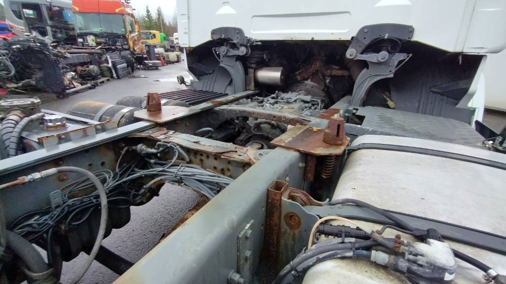 Scania R164 480 rautajouset,av4100mm , ADR. HIENO!! - Camion şasiu: Foto 3 Scania R164 480 rautajouset,av4100mm , ADR. HIENO!! - Camion şasiu: Foto 3