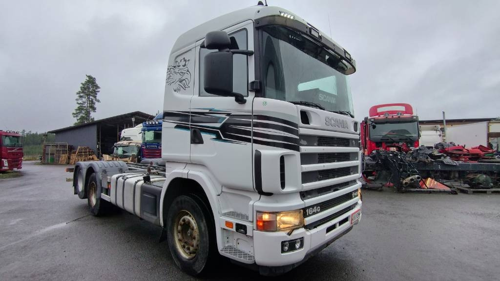 Scania R164 480 rautajouset,av4100mm , ADR. HIENO!! - Camion şasiu: Foto 1 Scania R164 480 rautajouset,av4100mm , ADR. HIENO!! - Camion şasiu: Foto 1