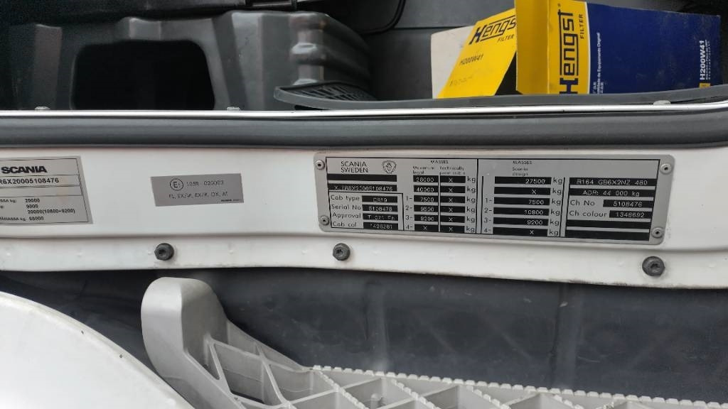 Scania R164 480 rautajouset,av4100mm , ADR. HIENO!! - Camion şasiu: Foto 5 Scania R164 480 rautajouset,av4100mm , ADR. HIENO!! - Camion şasiu: Foto 5