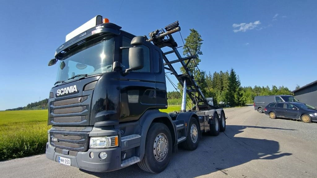 Scania R490 8x4 multilift vaijerilaite,napaperät - Camion container de gunoi: Foto 2 Scania R490 8x4 multilift vaijerilaite,napaperät - Camion container de gunoi: Foto 2