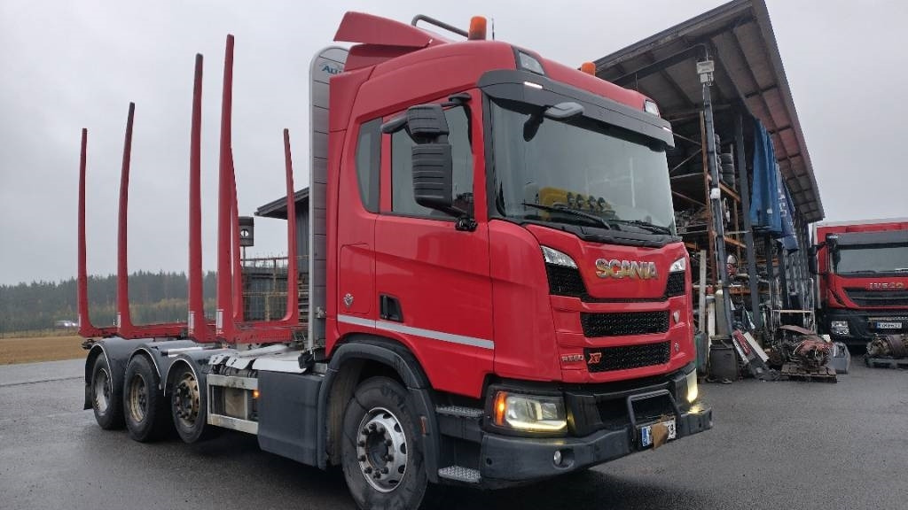 Scania XT650 8x4 puuvarustus,rautajouset - Camion forestier: Foto 4 Scania XT650 8x4 puuvarustus,rautajouset - Camion forestier: Foto 4