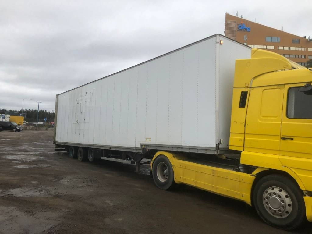 Van Hool pokattu megakärry,varastoksi - Semiremorcă furgon: Foto 1 Van Hool pokattu megakärry,varastoksi - Semiremorcă furgon: Foto 1