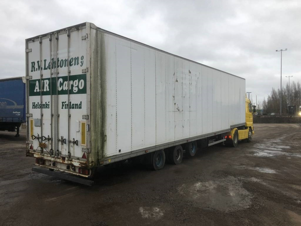 Van Hool pokattu megakärry,varastoksi - Semiremorcă furgon: Foto 4 Van Hool pokattu megakärry,varastoksi - Semiremorcă furgon: Foto 4
