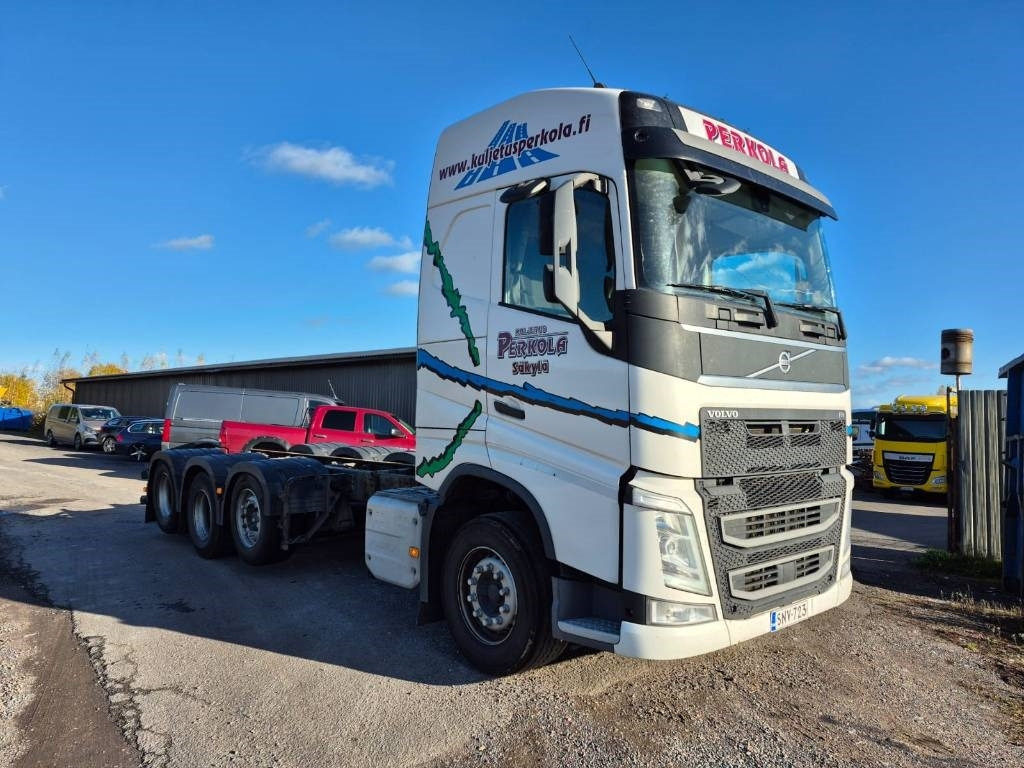 Volvo FH500 8x2 alusta - Camion şasiu: Foto 2 Volvo FH500 8x2 alusta - Camion şasiu: Foto 2