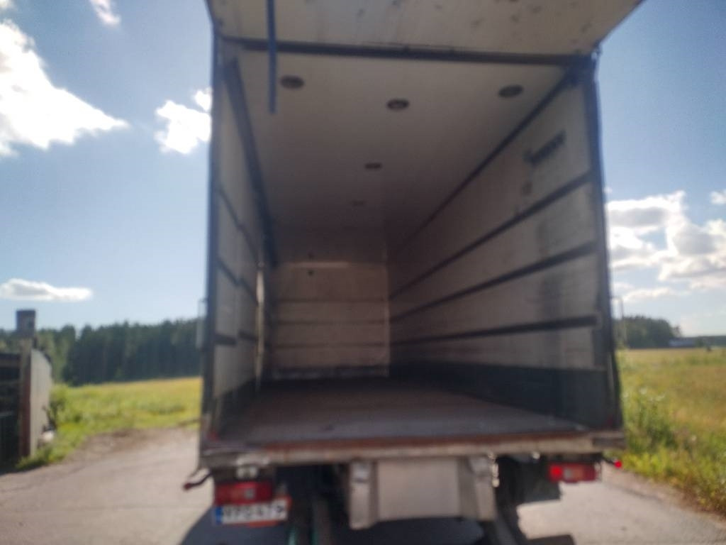 Camion furgon Volvo FM9 4x2 8,40m pitkä kylkiaukeava kori: Foto 6