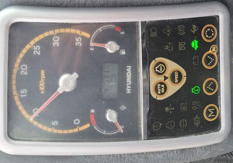 Hyundai ROBEX 55W-9 EXCAVATOR / SPROWADZONY Z FRANCJI - Excavator pe roţi: Foto 3 Hyundai ROBEX 55W-9 EXCAVATOR / SPROWADZONY Z FRANCJI - Excavator pe roţi: Foto 3