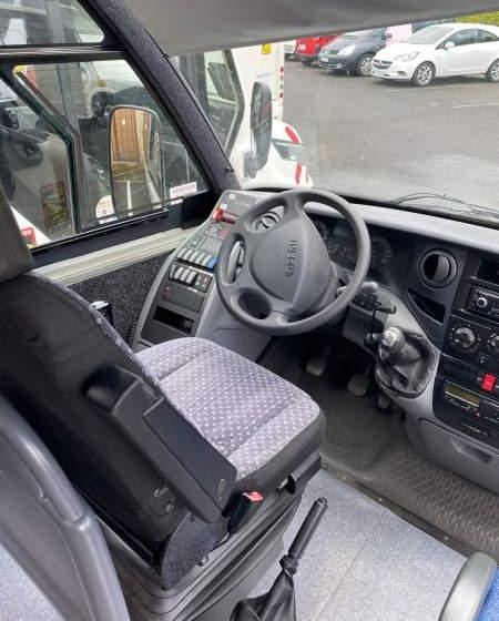 Irisbus WING / 34 MIEJSCA/ KLIMA DLA KIEROWCY/ 3 SZTUKI - Microbuz, Transport persoane: Foto 5 Irisbus WING / 34 MIEJSCA/ KLIMA DLA KIEROWCY/ 3 SZTUKI - Microbuz, Transport persoane: Foto 5