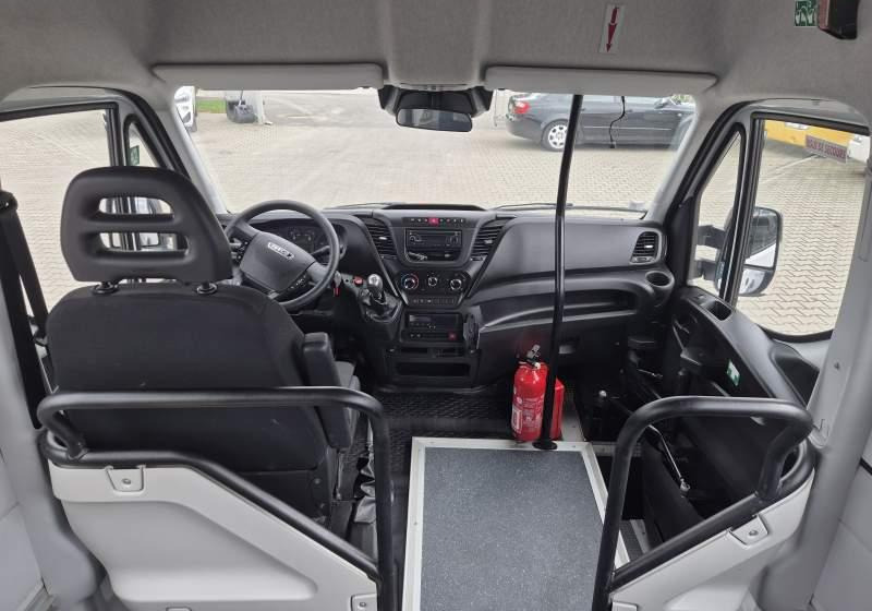 Iveco A60C15 DAILY/SPROWADZONE/EURO 6/92 000 KM - Microbuz, Transport persoane: Foto 4 Iveco A60C15 DAILY/SPROWADZONE/EURO 6/92 000 KM - Microbuz, Transport persoane: Foto 4