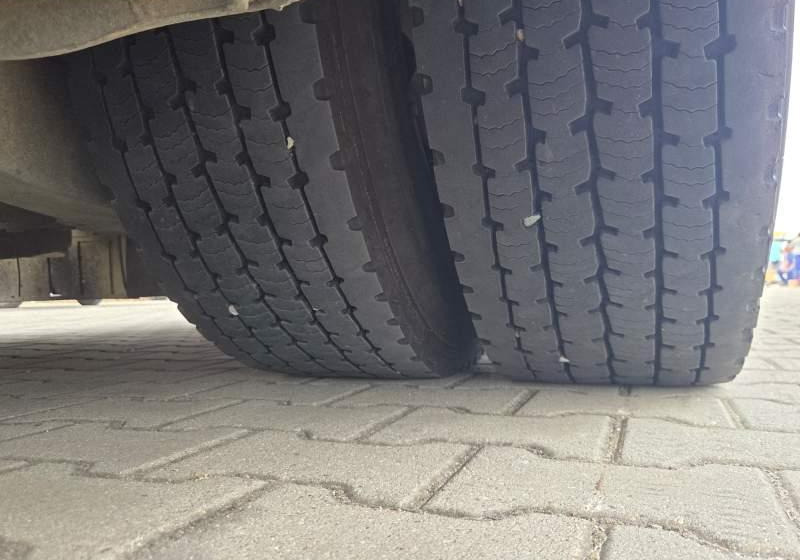 Iveco CROSSWAY/ SPROWADZONY / 64 MIEJSCA / EURO 6 - Autobuz interurban: Foto 3 Iveco CROSSWAY/ SPROWADZONY / 64 MIEJSCA / EURO 6 - Autobuz interurban: Foto 3