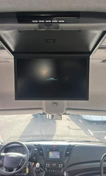 Iveco DAILY/ SPROWADZONE / 2X KLIMA / TV / 108 000 KM - Microbuz, Transport persoane: Foto 4 Iveco DAILY/ SPROWADZONE / 2X KLIMA / TV / 108 000 KM - Microbuz, Transport persoane: Foto 4