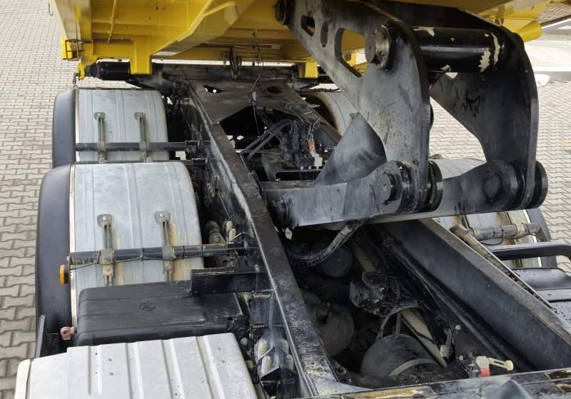 Camion basculantă MAN TGS 35.440/SPROWADZONY Z FR/8x4/EURO6: Foto 13 Camion basculantă MAN TGS 35.440/SPROWADZONY Z FR/8x4/EURO6: Foto 13