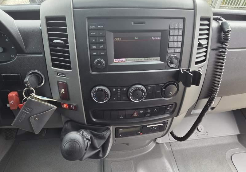 Mercedes-Benz SPRINTER TRANSFER 35 / SPROWADZONY/ 6 800 KM - Microbuz, Transport persoane: Foto 2 Mercedes-Benz SPRINTER TRANSFER 35 / SPROWADZONY/ 6 800 KM - Microbuz, Transport persoane: Foto 2